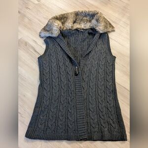 The Limited Gray Cable Knit Hooded Vest with Faux Fur Trim